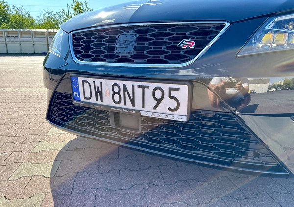 Seat Leon cena 49900 przebieg: 271000, rok produkcji 2014 z Wrocław małe 232